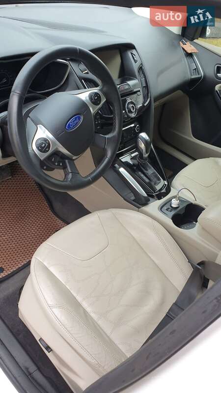 Хетчбек Ford Focus 2012 в Тальному