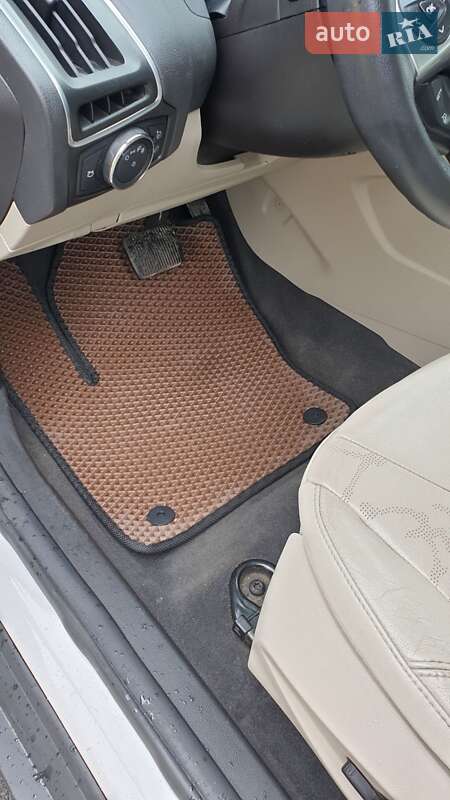 Хетчбек Ford Focus 2012 в Тальному