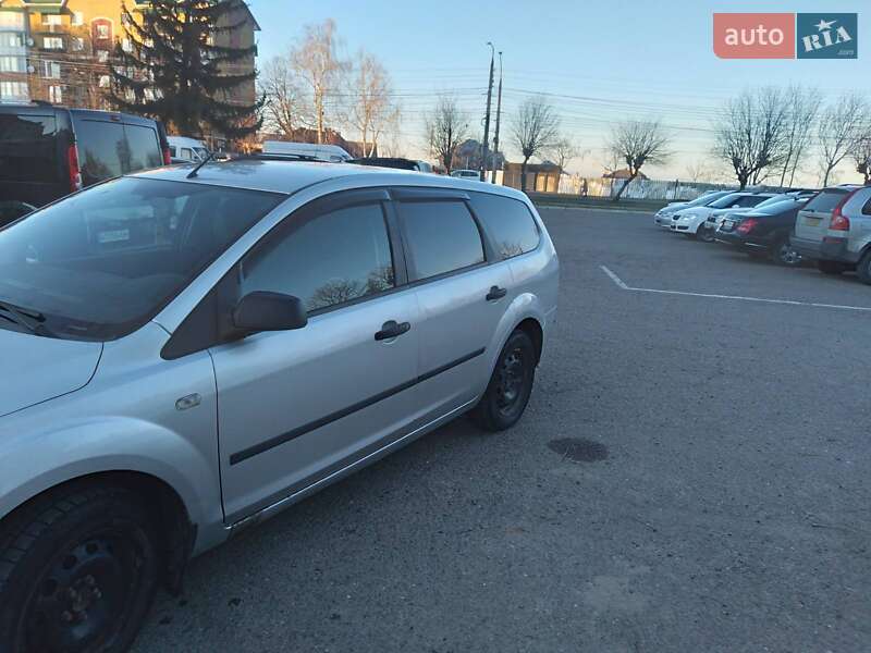Универсал Ford Focus 2006 в Черновцах фото 6 Универсал Ford Focus 2006 в Черновцах