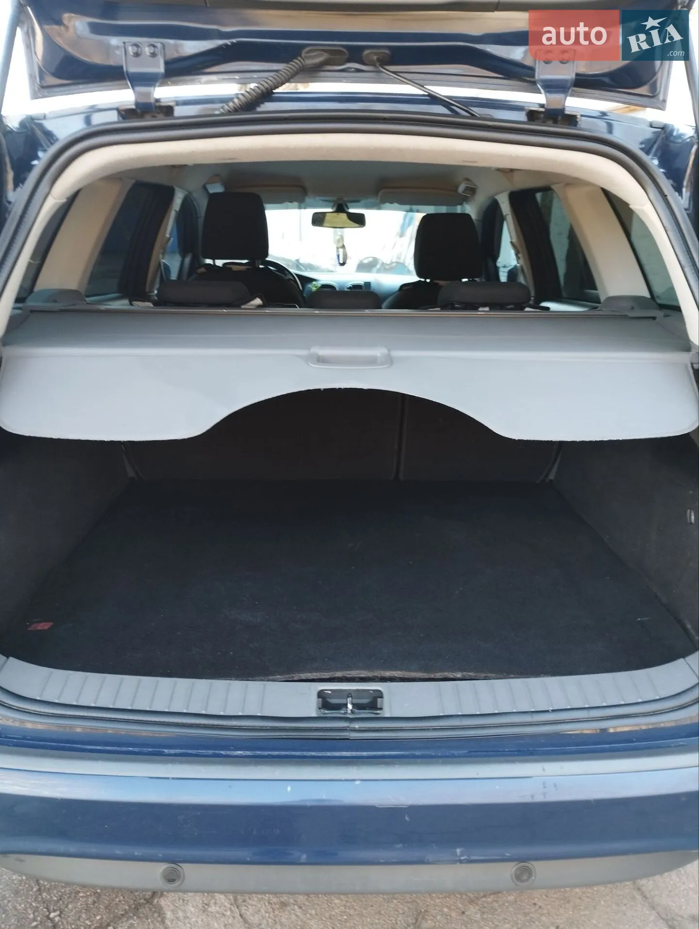 2010 Ford Focus - мініатюра 7