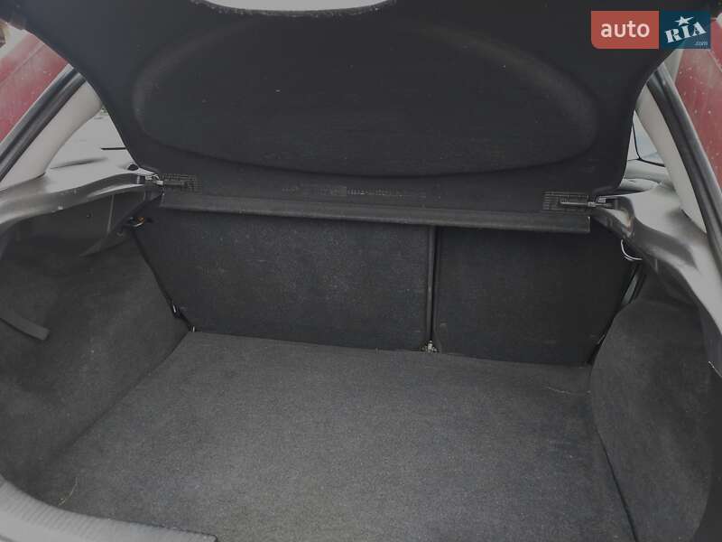 Хэтчбек Ford Focus 2002 в Староконстантинове