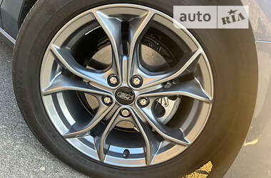 Хэтчбек Ford Focus 2020 в 