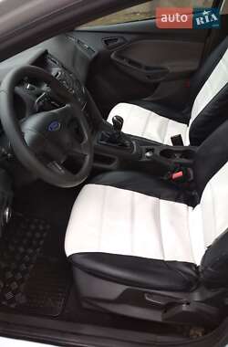 Хэтчбек Ford Focus 2014 в 