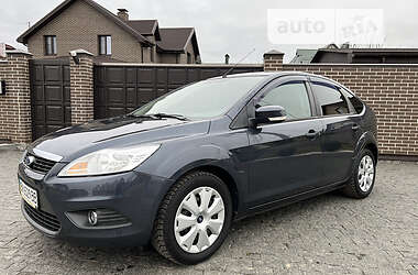 Хэтчбек Ford Focus 2010 в Сумах