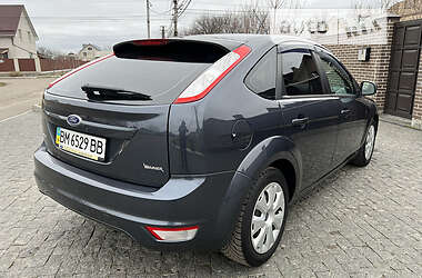 Хэтчбек Ford Focus 2010 в Сумах