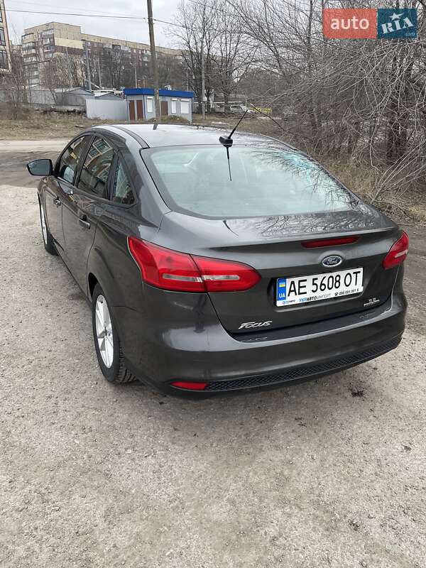 Седан Ford Focus 2016 в Дніпрі