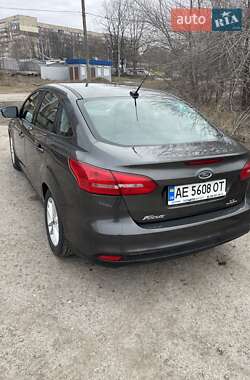 Седан Ford Focus 2016 в 