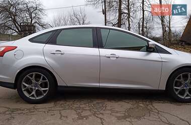 Седан Ford Focus 2013 в 