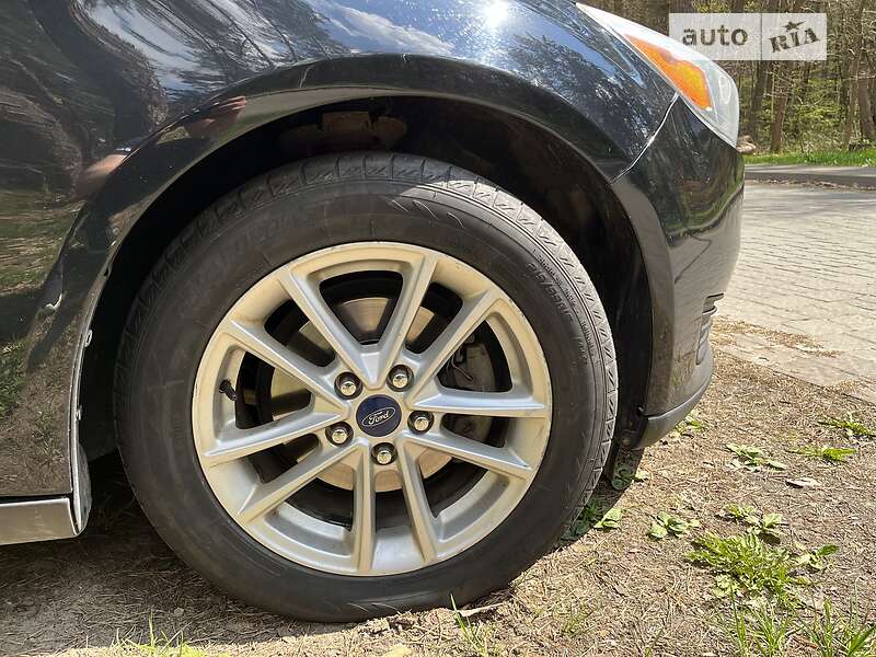 Седан Ford Focus 2015 в Львове