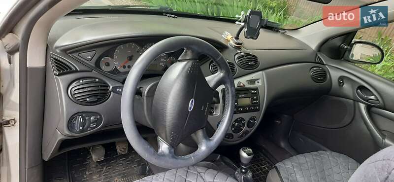 Универсал Ford Focus 1999 в Ужгороде