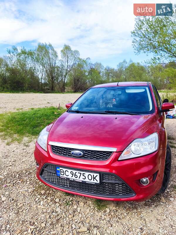 Хэтчбек Ford Focus 2008 в Самборе