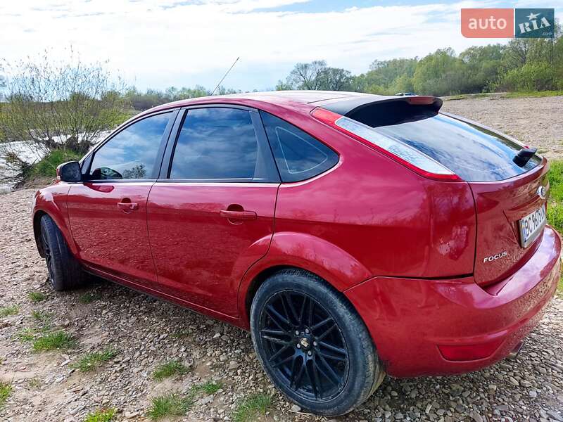 Хэтчбек Ford Focus 2008 в Самборе