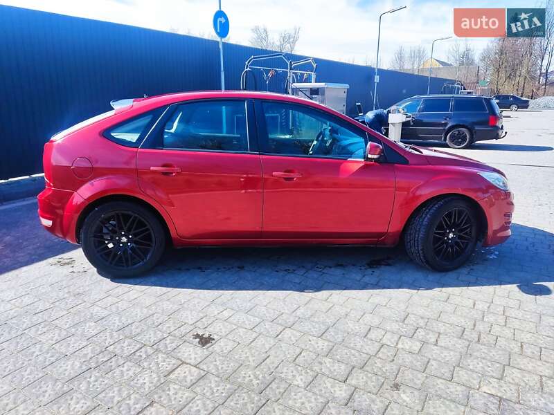 Хэтчбек Ford Focus 2008 в Самборе