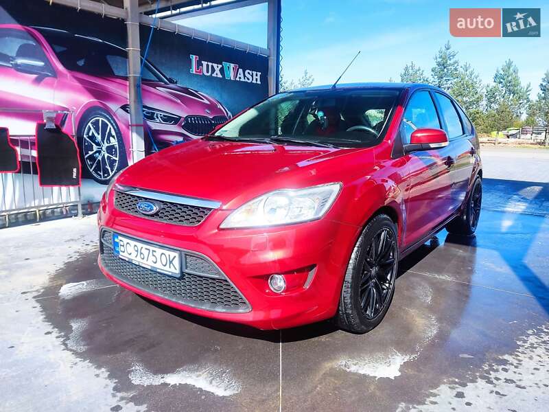 Хэтчбек Ford Focus 2008 в Самборе