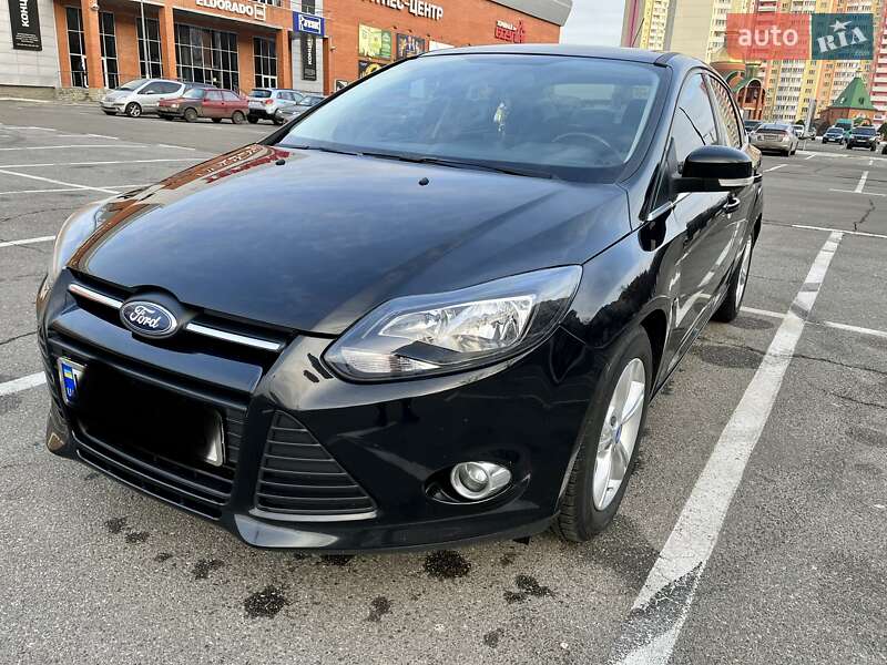 Седан Ford Focus 2012 в 