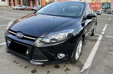 Седан Ford Focus 2012 в 