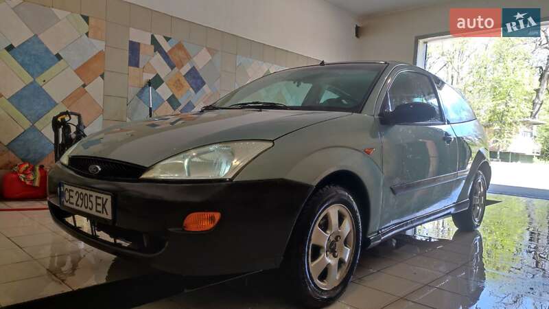 Хэтчбек Ford Focus 1999 в Черновцах