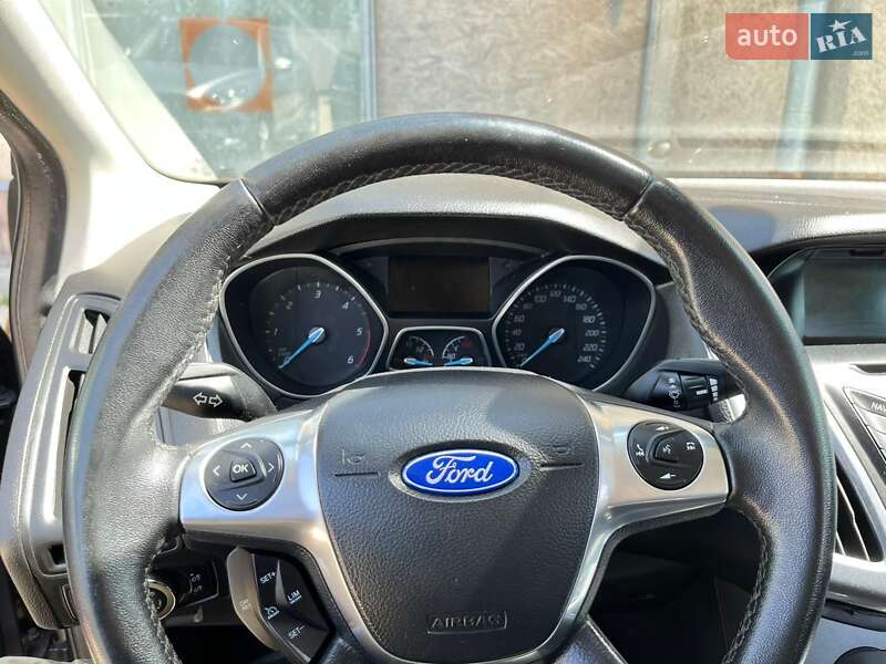Универсал Ford Focus 2012 в Новояворовске