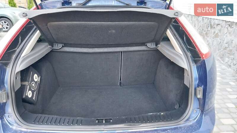Седан Ford Focus 2008 в Ходореві