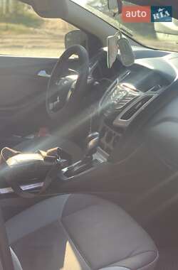 Седан Ford Focus 2013 в Макарове