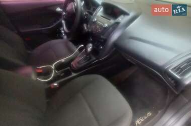 Седан Ford Focus 2015 в 