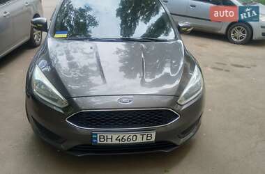 Седан Ford Focus 2015 в 