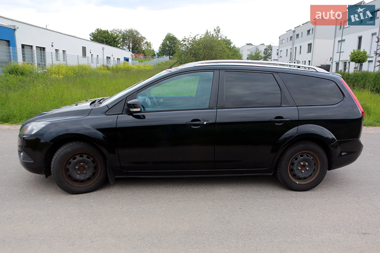2010 Ford Focus - мініатюра 8