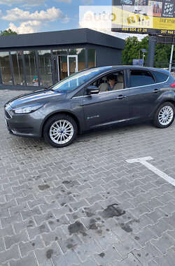 Хэтчбек Ford Focus 2017 в 