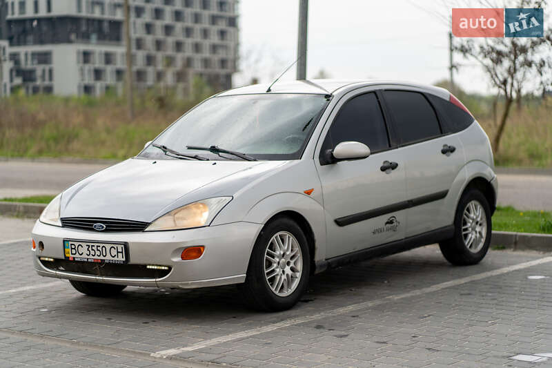 Хэтчбек Ford Focus 2001 в Львове фото Хэтчбек Ford Focus 2001 в Львове