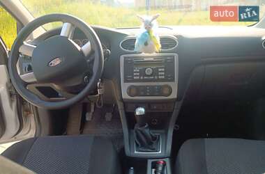 Хэтчбек Ford Focus 2007 в 