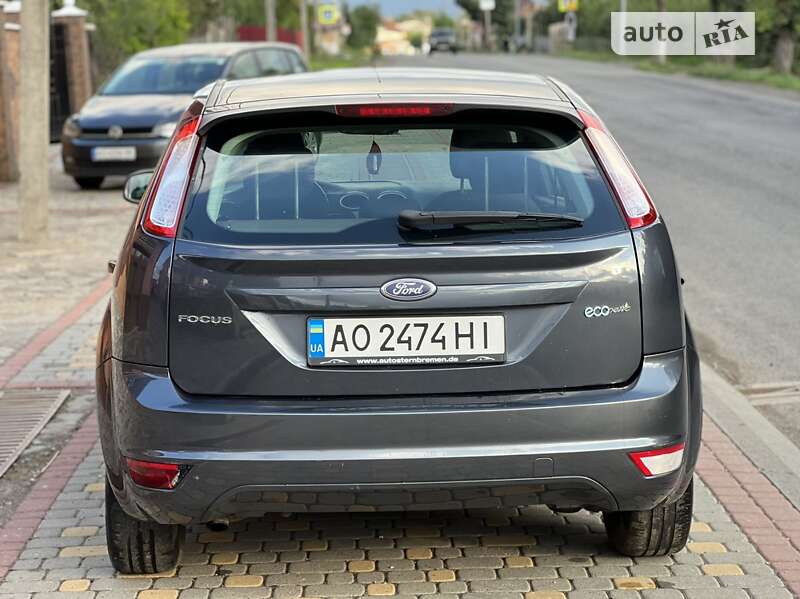 Хэтчбек Ford Focus 2010 в Ужгороде