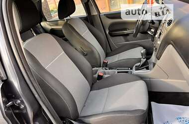 Хэтчбек Ford Focus 2010 в 