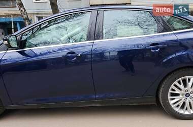 Седан Ford Focus 2016 в 