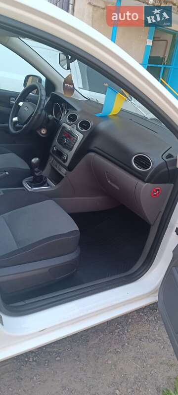 Универсал Ford Focus 2010 в Днепре