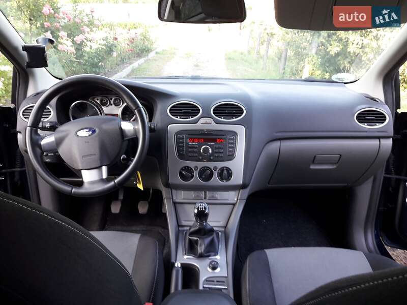 Универсал Ford Focus 2010 в Богодухове