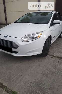 Хетчбек Ford Focus 2013 в Дніпрі