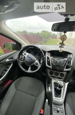 Универсал Ford Focus 2012 в 