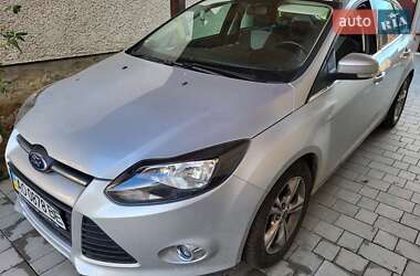 Хэтчбек Ford Focus 2013 в 