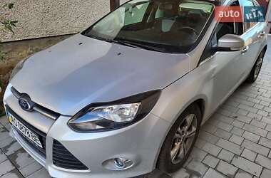 Хетчбек Ford Focus 2013 в Виноградові