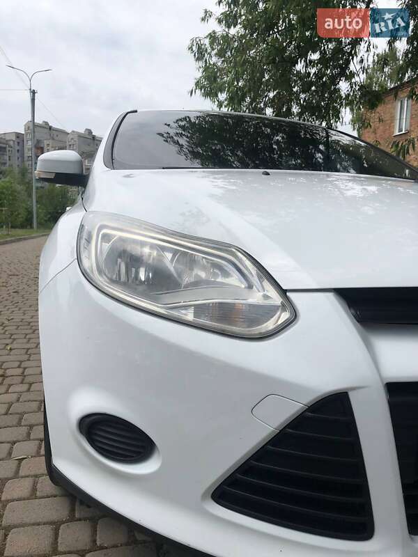 Хэтчбек Ford Focus 2013 в Шептицькому