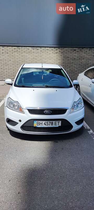 Хэтчбек Ford Focus 2011 в Киеве
