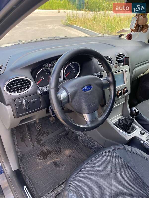 Хэтчбек Ford Focus 2010 в Киеве