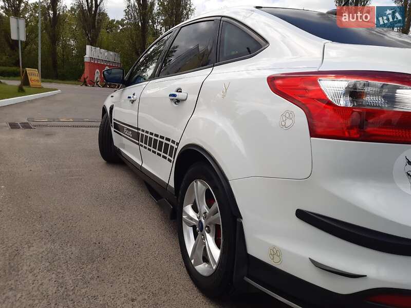 Седан Ford Focus 2013 в Києві фото 29 Седан Ford Focus 2013 в Києві