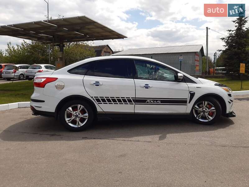 Седан Ford Focus 2013 в Киеве