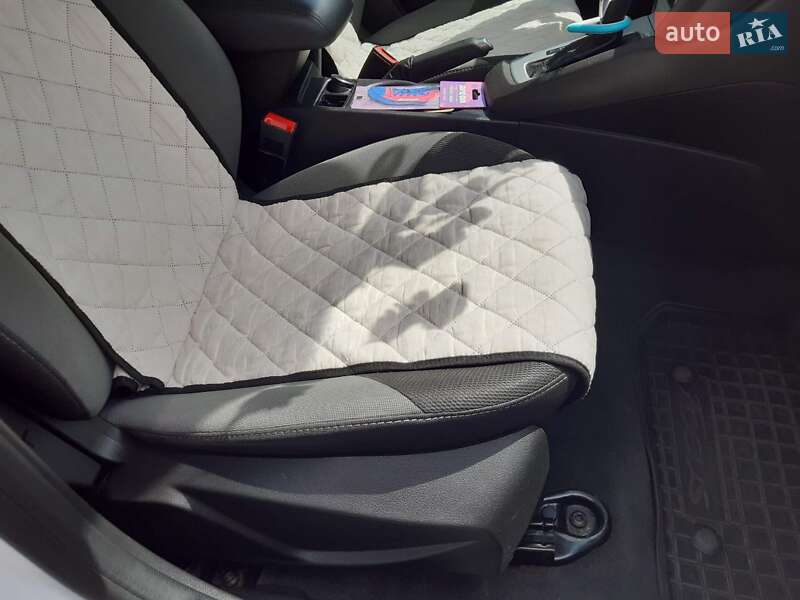 Седан Ford Focus 2013 в Киеве