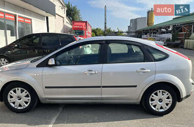 Хэтчбек Ford Focus 2007 в Вышгороде