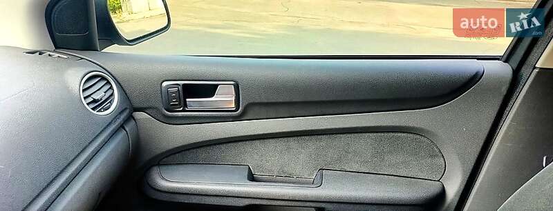 Универсал Ford Focus 2005 в Николаеве