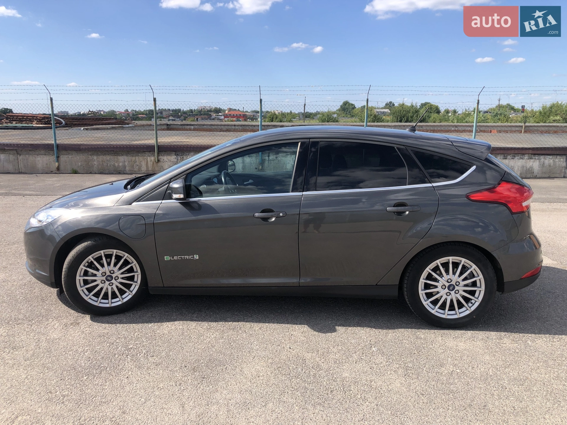 2017 Ford Focus - мініатюра 11