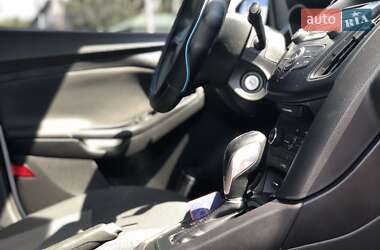 Седан Ford Focus 2015 в Николаеве