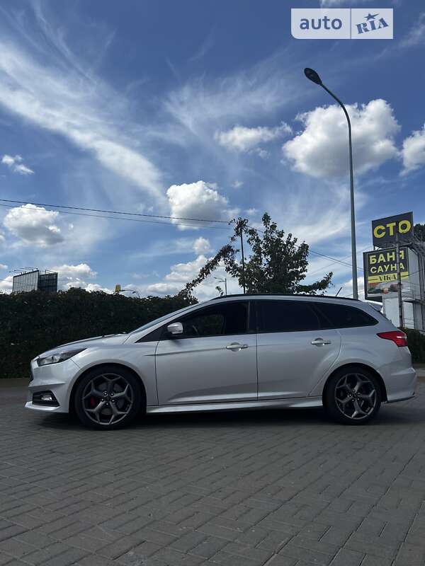 Универсал Ford Focus 2018 в Киеве фото 26 Универсал Ford Focus 2018 в Киеве